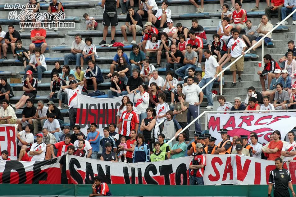 River Plate vs Banfield (AP 2007) 6