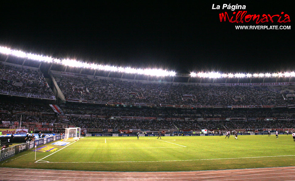 River Plate vs Lanús (CL 2009) 25