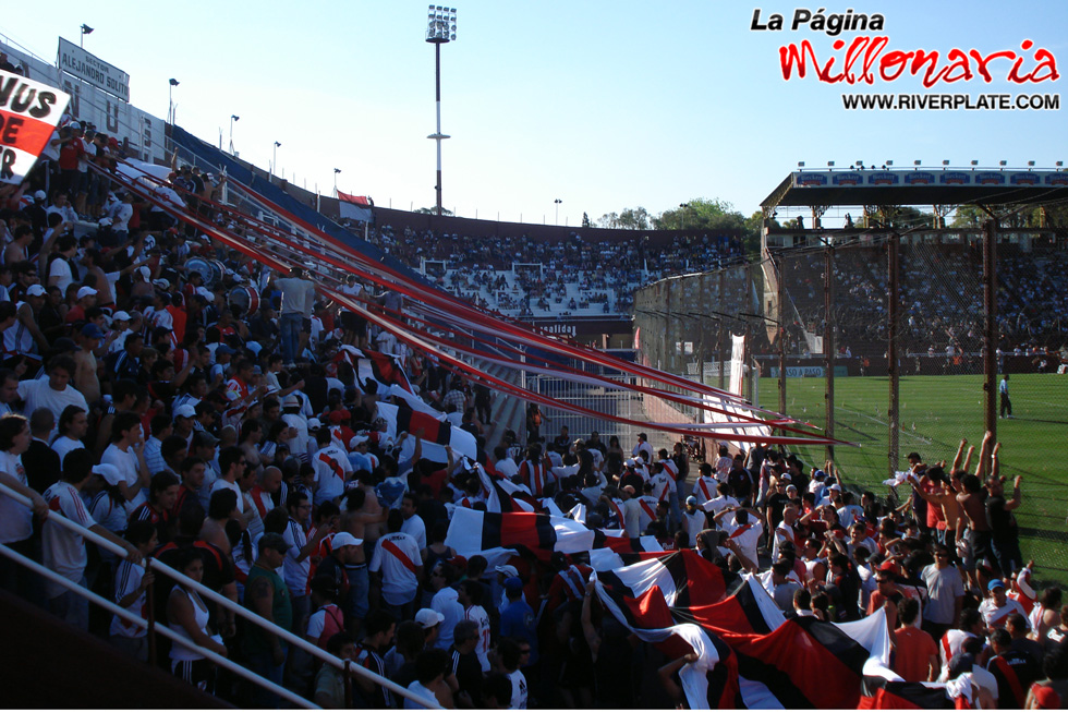 Lanus vs River Plate (AP 2008) 12