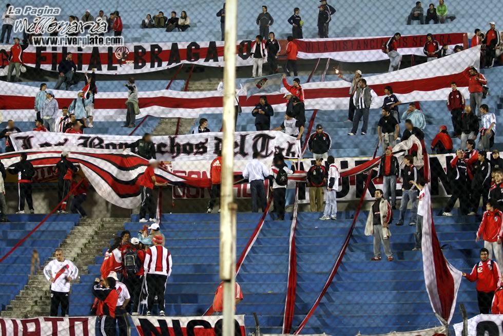 Defensor Sporting vs River Plate (SUD 08) 7