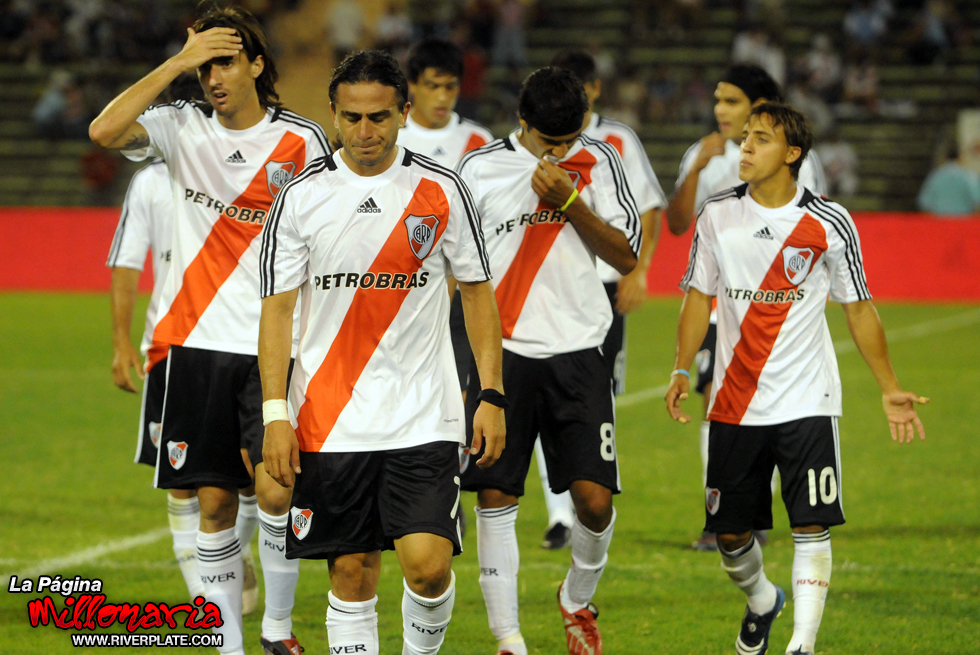 River Plate vs Racing Club (Mendoza 2009) 2