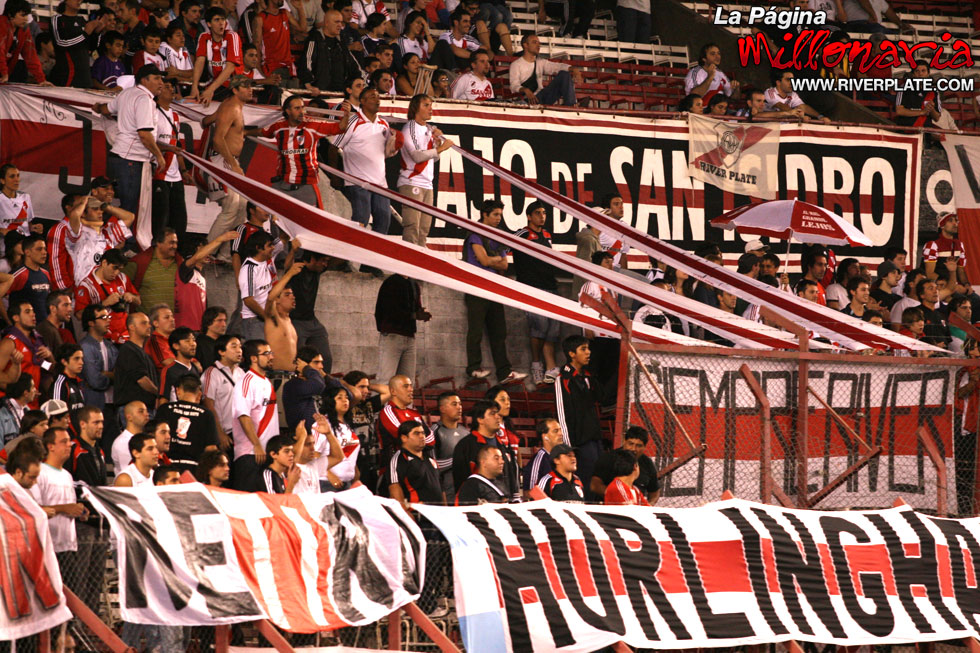 River Plate vs Lanús (CL 2009) 18