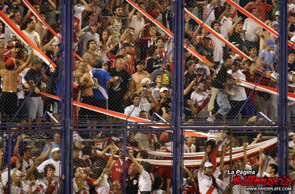 River Plate vs Godoy Cruz (AP 2008) 32