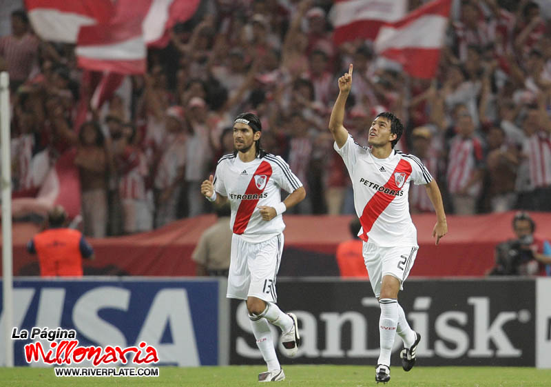 Chivas (MEX) vs River Plate (SUD 08) 17