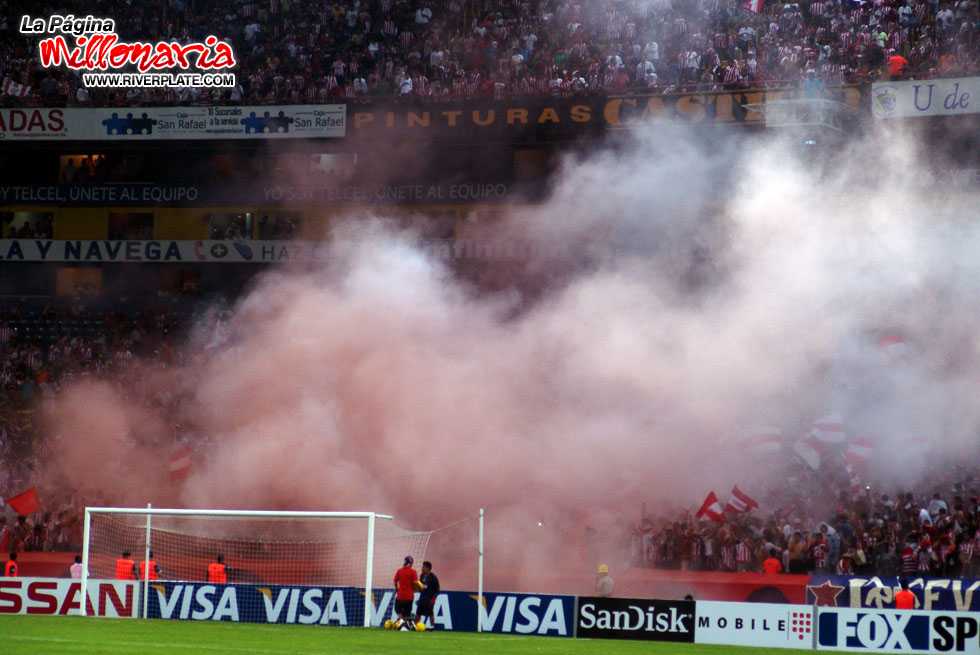 Chivas (MEX) vs River Plate (SUD 08) 27