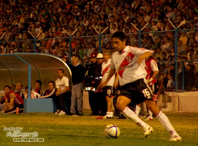 Gimnasia de Jujuy vs River Plate (AP 2005) 25