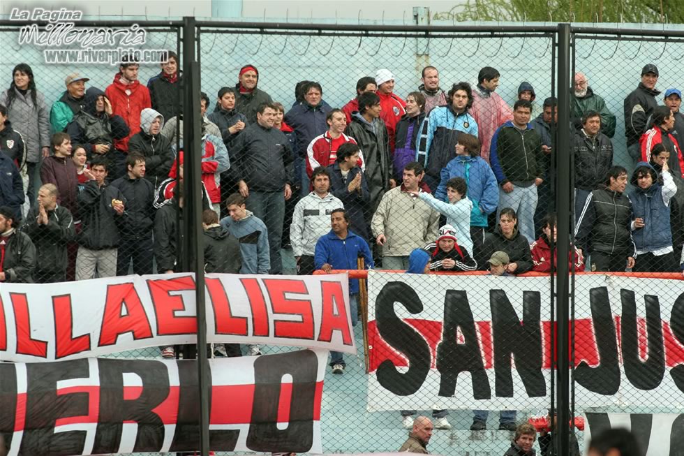 Arsenal vs River Plate (AP 2007) 2