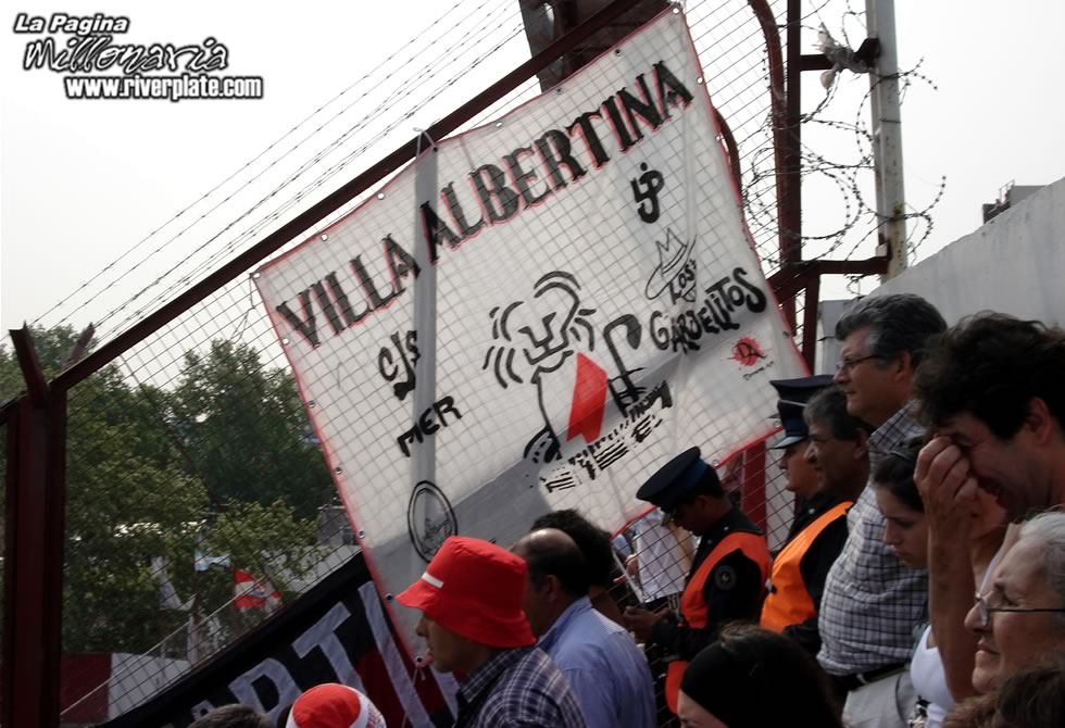 Argentinos Juniors vs River Plate (AP 2007) 2