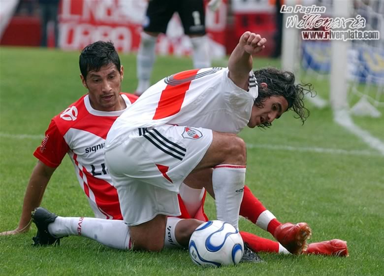 Argentinos Juniors vs River Plate (AP 2007) 11