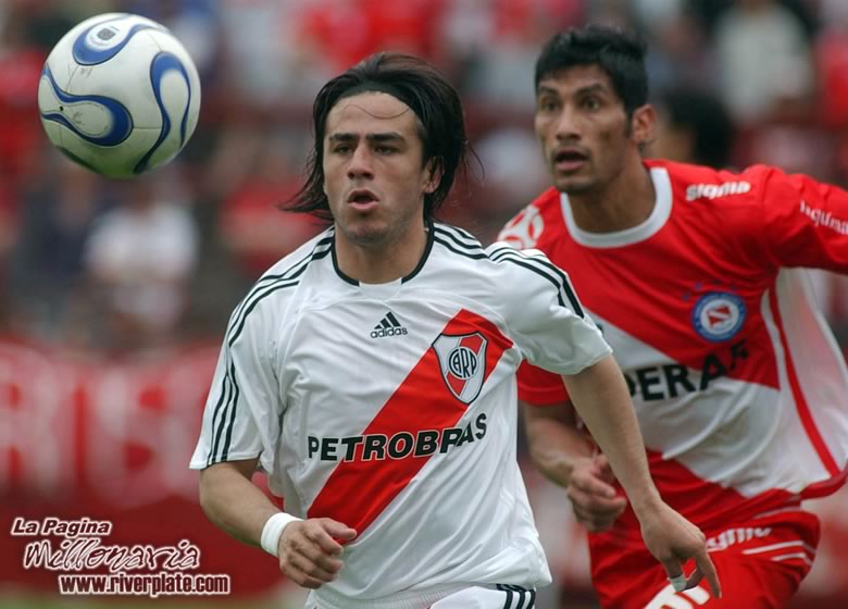 Argentinos Juniors vs River Plate (AP 2007) 9