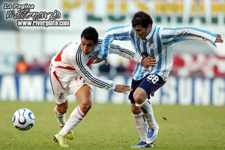 Racing Club vs River Plate (AP 2007) 8