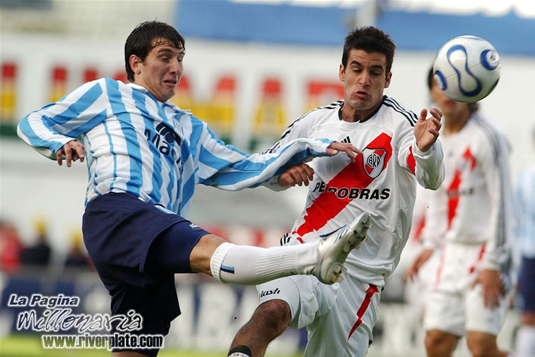 Racing Club vs River Plate (AP 2007) 7