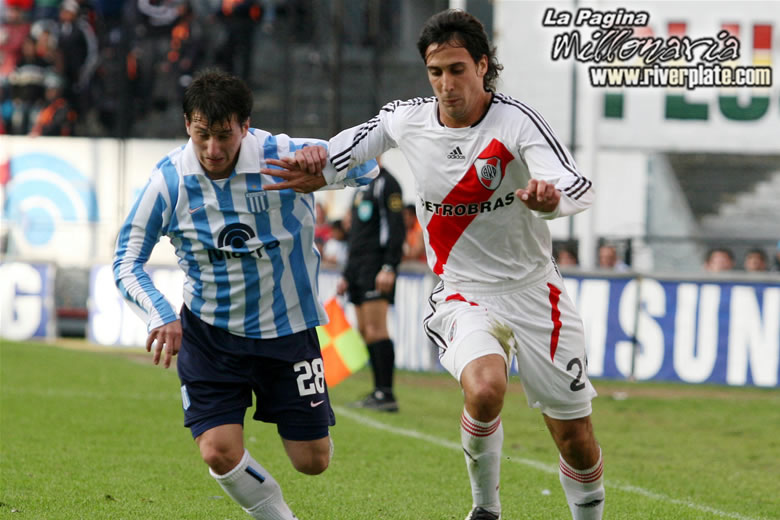 Racing Club vs River Plate (AP 2007) 6