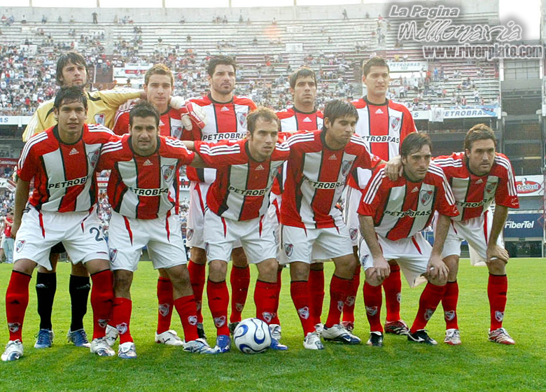 River Plate vs Velez Sarsfield (AP 2007) 6