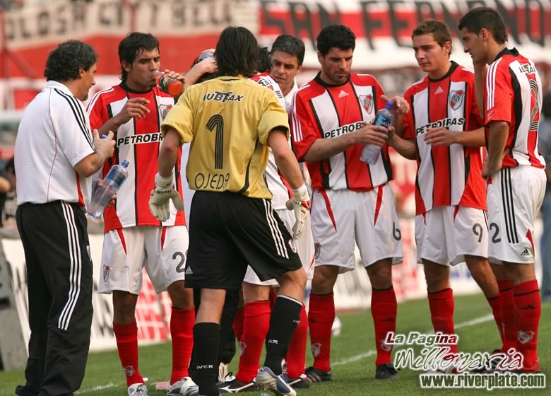 River Plate vs Velez Sarsfield (AP 2007) 5