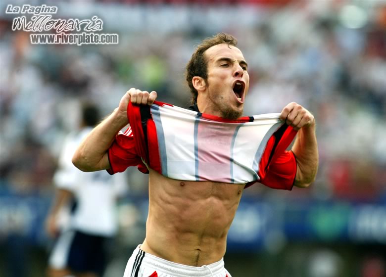 River Plate vs Velez Sarsfield (AP 2007) 3