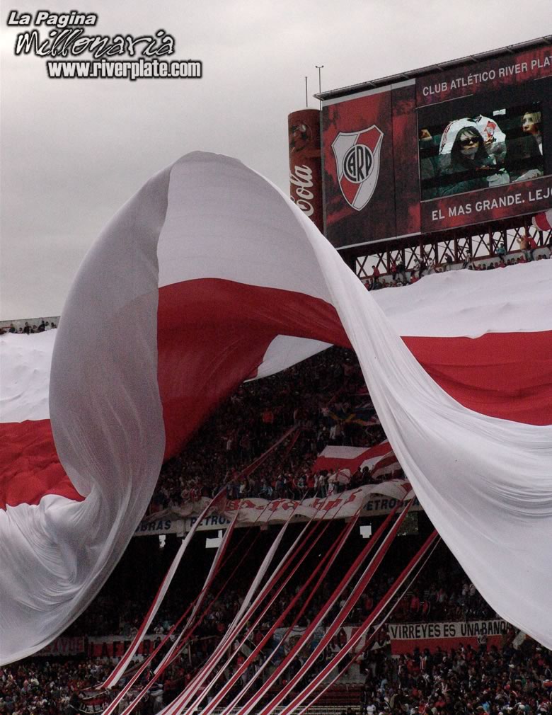 River Plate vs Newell`s Old Boys (AP 2006) 8