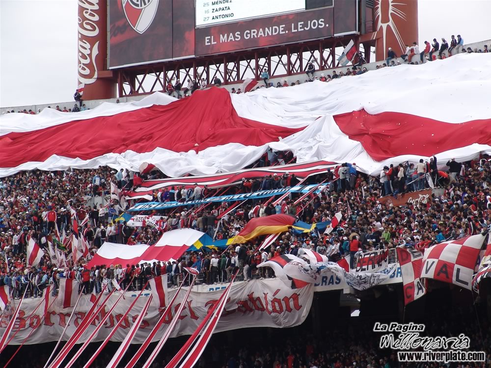 River Plate vs Newell`s Old Boys (AP 2006) 5