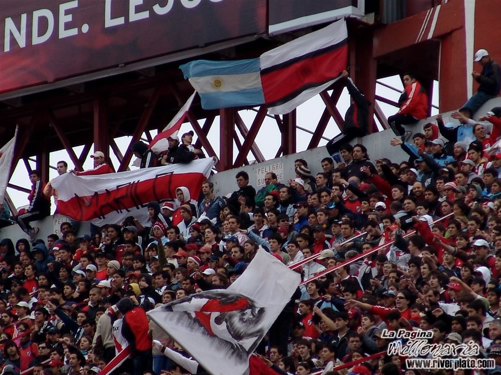 River Plate vs Newell`s Old Boys (AP 2006) 18