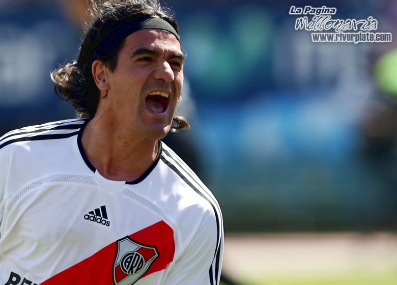 River Plate vs Boca Juniors (AP 2007) 3