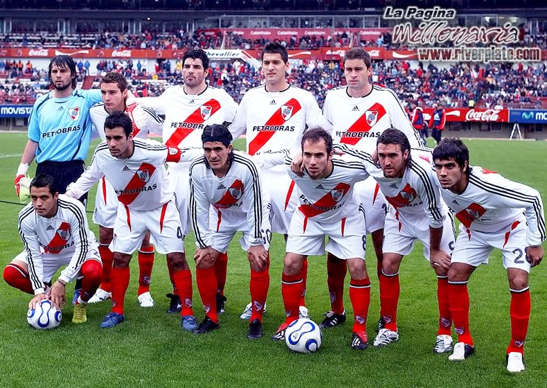 River Plate vs Lanus (AP 2007) 4