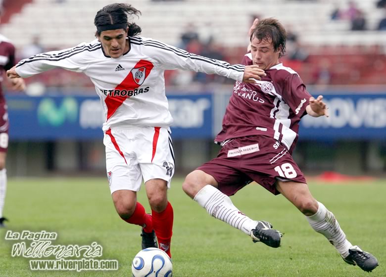 River Plate vs Lanus (AP 2007) 5