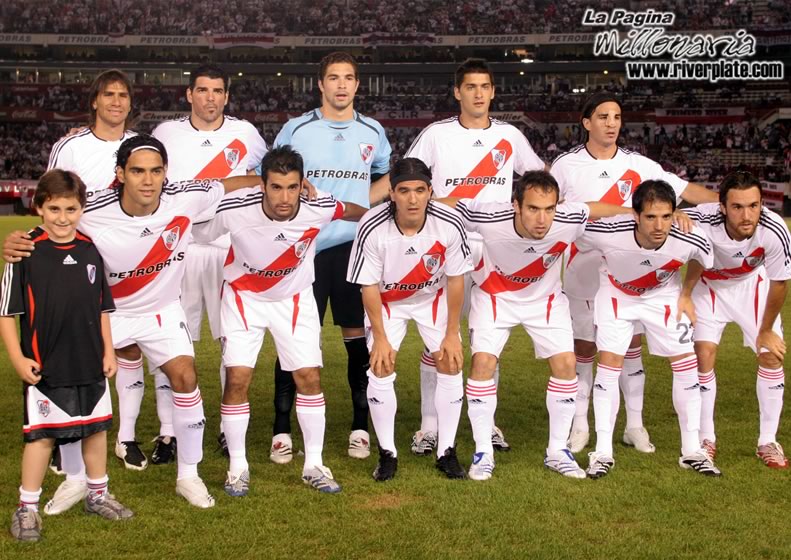 River Plate vs Defensor Sporting (SUD 2007) 5