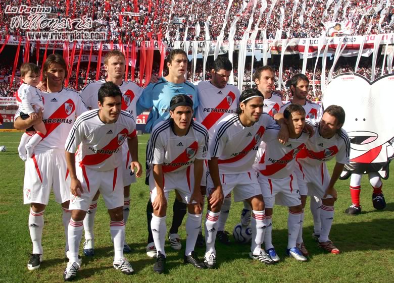 River Plate vs Independiente (AP 2007) 4