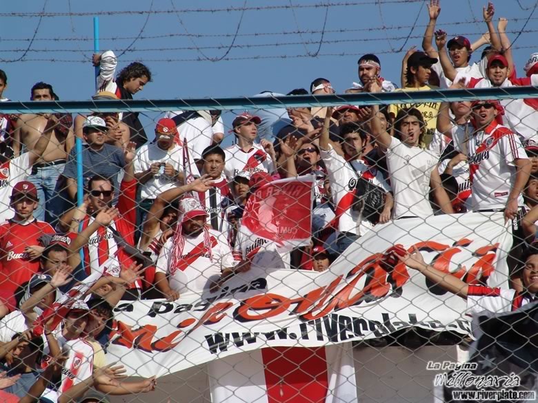 Gimnasia de Jujuy vs River Plate (AP 2005) 8