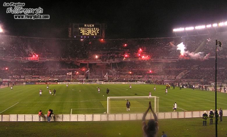 River Plate vs San Pablo (LIB 2005) 22