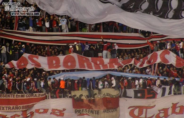 River Plate vs San Pablo (LIB 2005) 19
