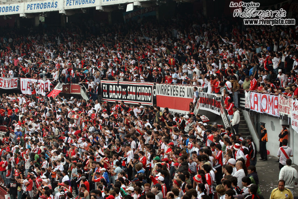 River Plate vs Argentinos Juniors (CL 2008) 32