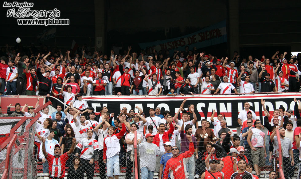 River Plate vs Argentinos Juniors (CL 2008) 30