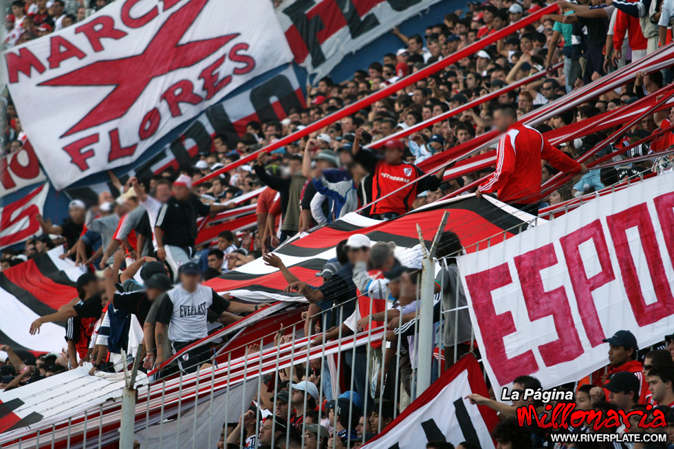 Velez Sarsfield vs River Plate (CL 2009) 5