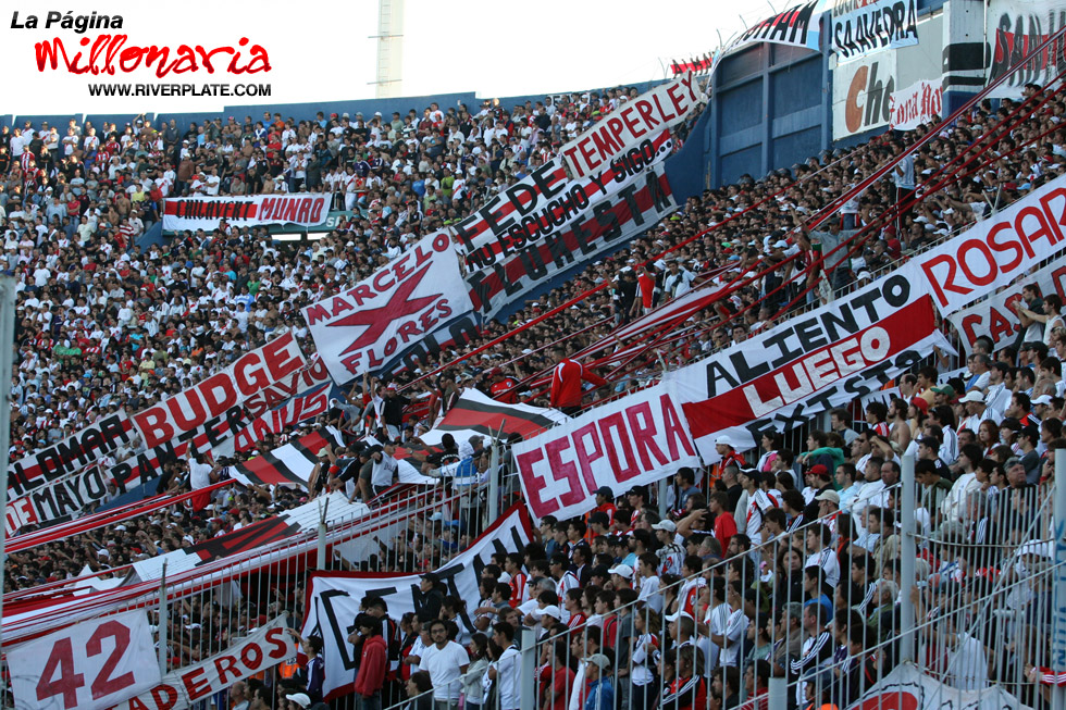 Velez Sarsfield vs River Plate (CL 2009) 1
