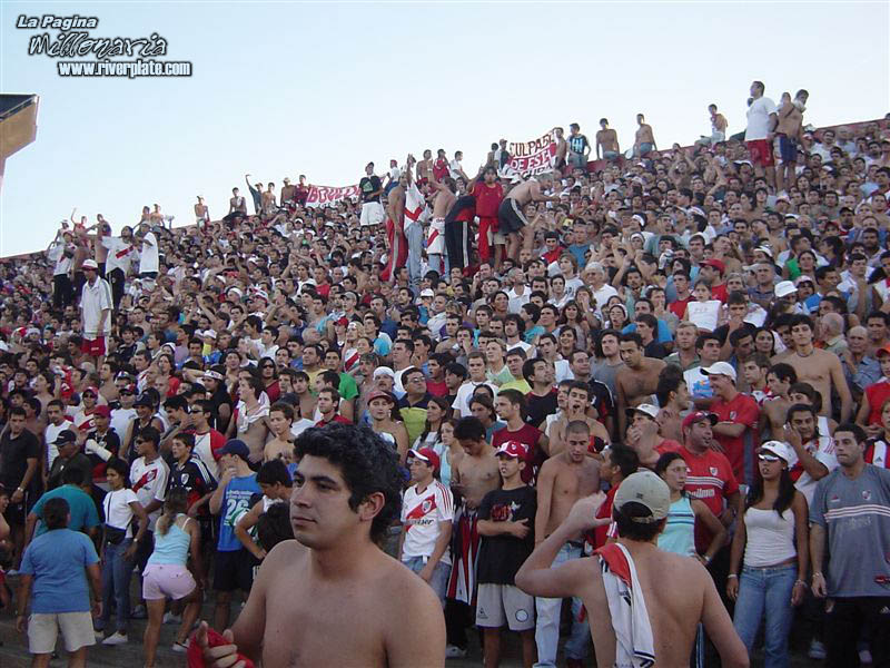 Colón vs River Plate (CL 2005) 3