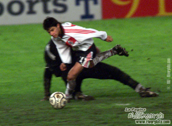 River Plate vs. Rosario Central (AP 2000) 4