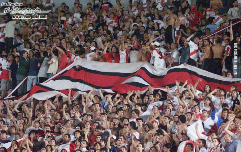 River Plate vs. Vasco da Gama (CM 2000) 12