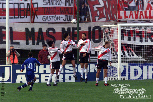 River Plate vs. Velez Sarsfield (AP 2000) 22