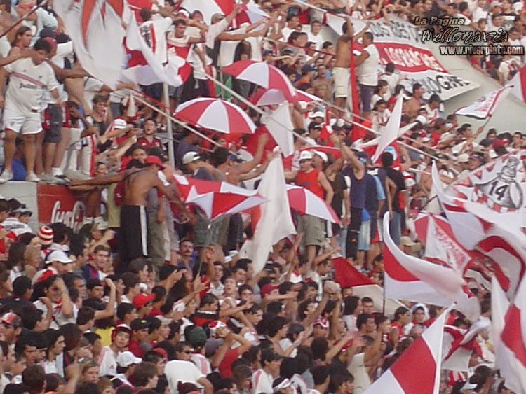 River Plate vs Banfield (CL 2005) 2