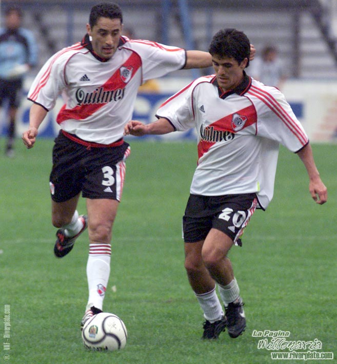 Gimnasia LP vs. River Plate (AP 2000) 10