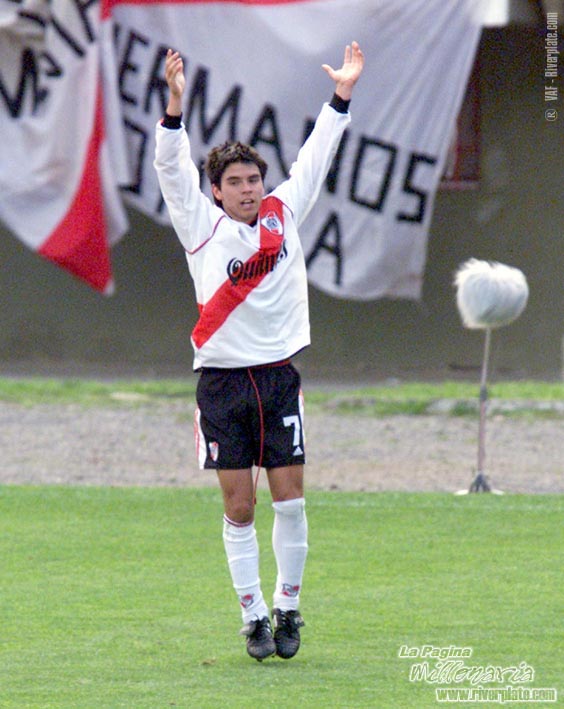 River Plate vs. San Lorenzo (AP 2000) 13