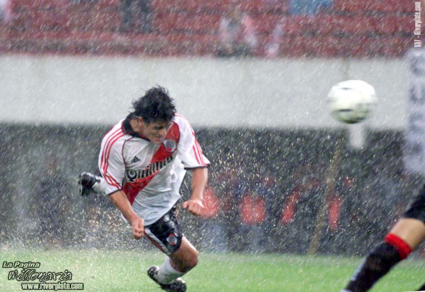 River Plate vs. Newell's (AP 2000) 13