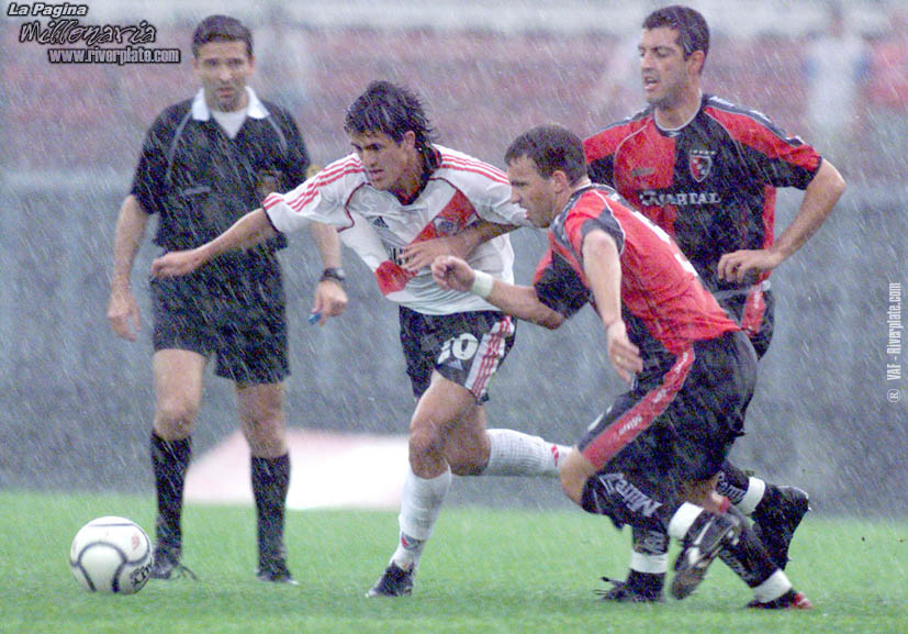 River Plate vs. Newell's (AP 2000) 15