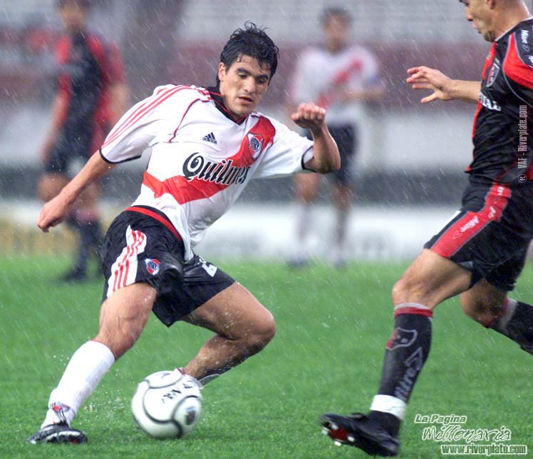 River Plate vs. Newell's (AP 2000) 16