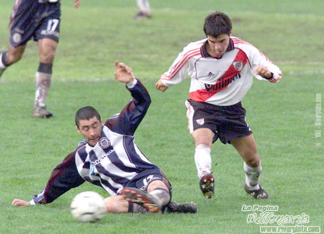 River Plate vs. Talleres Cba (AP 2000) 16