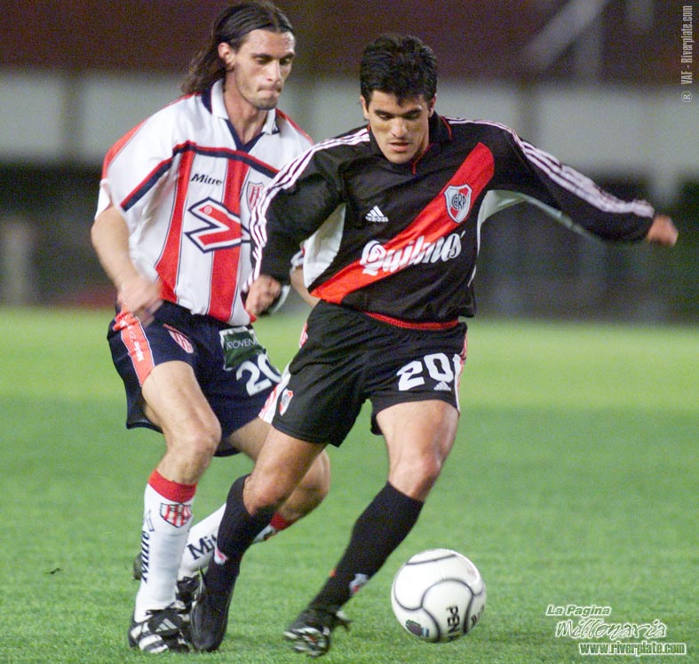 River Plate vs. Union Sta Fe (AP 2000) 16