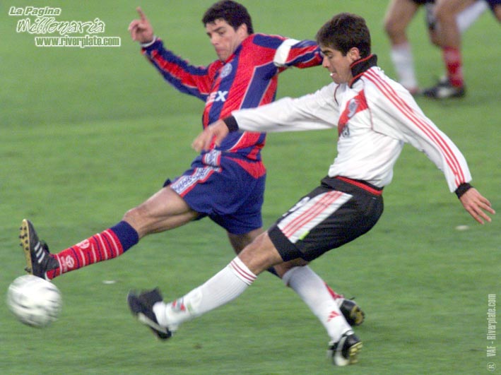 River Plate vs. San Lorenzo (AP 2000) 19