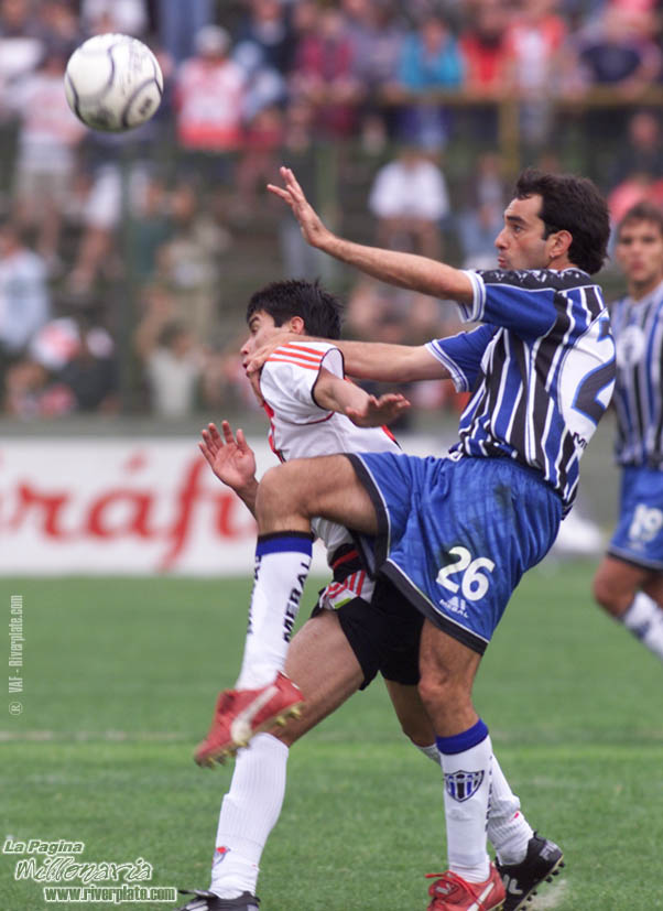 Almagro vs. River Plate (AP 2000) 15