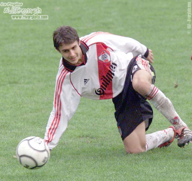 River Plate vs. Talleres Cba (AP 2000) 20